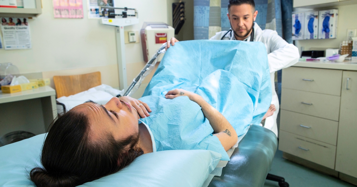 5 Essential Principles for 2SLGBTQ+ Perinatal Care | Rainbow Health Ontario