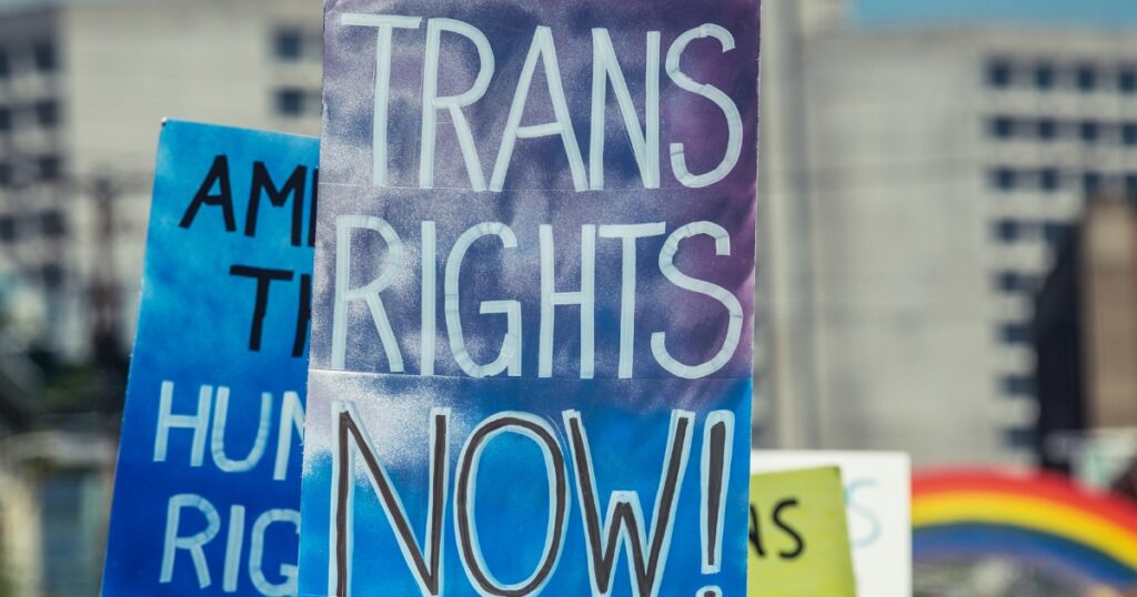 Rainbow Health Ontario Condemns Alberta’s Bill 9 for Violating Charter Rights of Trans and Gender-Diverse People
